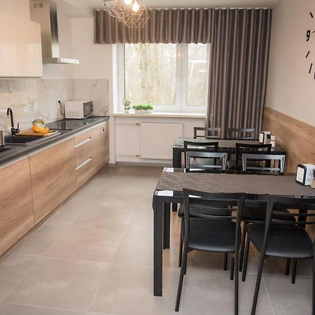 Geris Aparthotel Częstochowa Екстериор снимка
