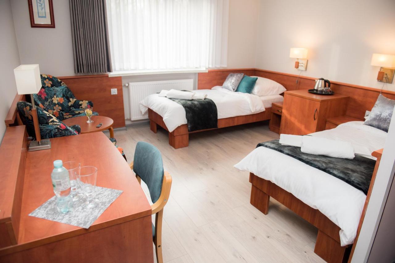 Geris Aparthotel Częstochowa Екстериор снимка