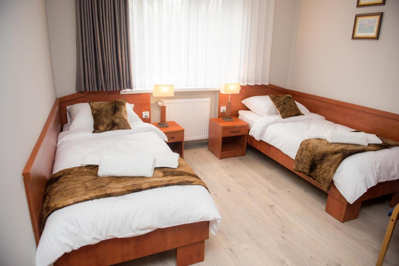 Geris Aparthotel Częstochowa Екстериор снимка