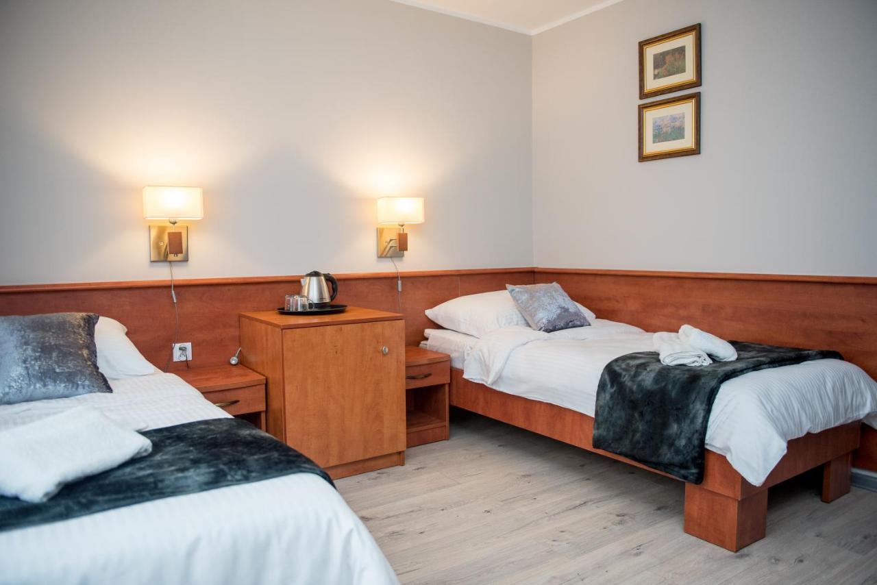 Geris Aparthotel Częstochowa Екстериор снимка