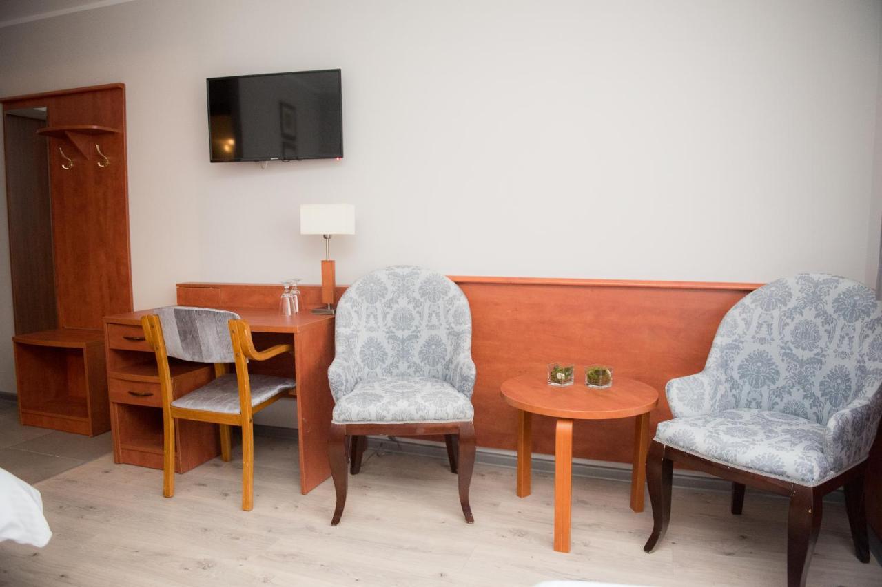 Geris Aparthotel Częstochowa Екстериор снимка