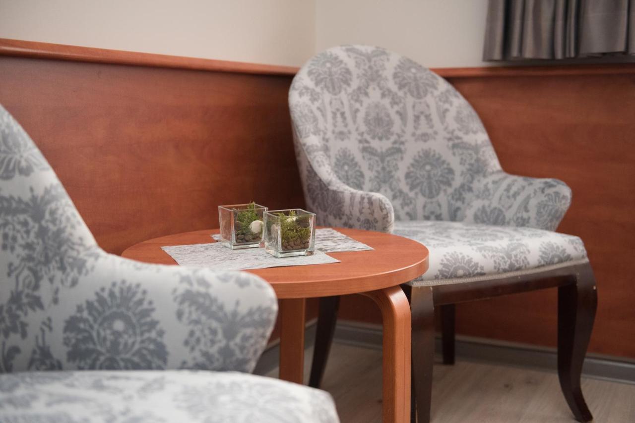 Geris Aparthotel Częstochowa Екстериор снимка